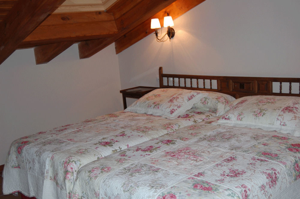 La Casona De Dona Petra Hotel Villarmentero de Campos Екстериор снимка