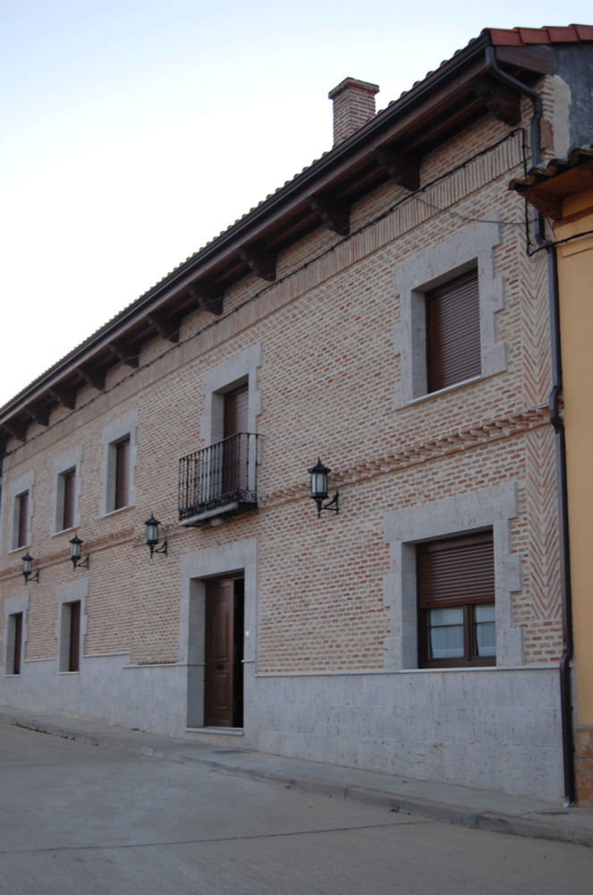 La Casona De Dona Petra Hotel Villarmentero de Campos Екстериор снимка